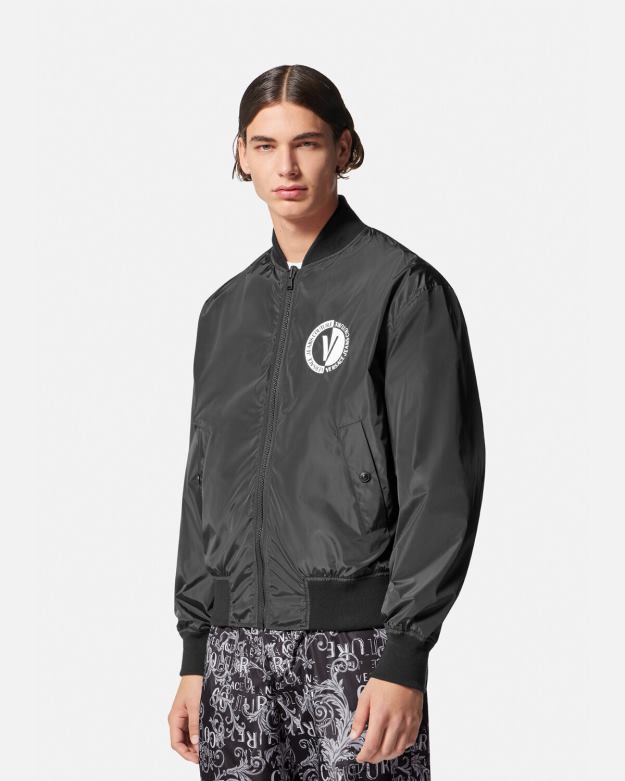 oblečenie X8X8P2415 Versace logo couture obojstranná bunda čierna a tlač muži