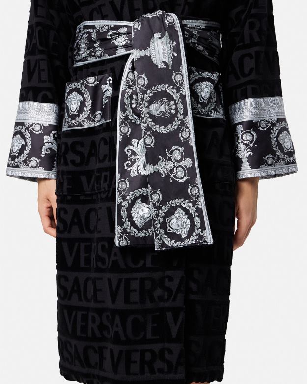 spodná bielizeň a plážové oblečenie X8X8P1743 Versace krištáľový a barokový župan pre ženícha čierna muži