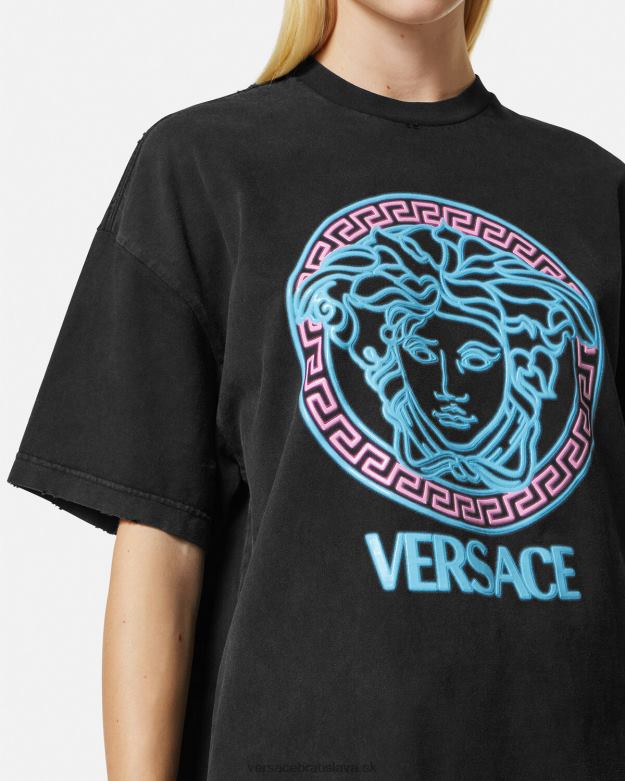 oblečenie X8X8P134 Versace Tričko s logom medusa čierna ženy