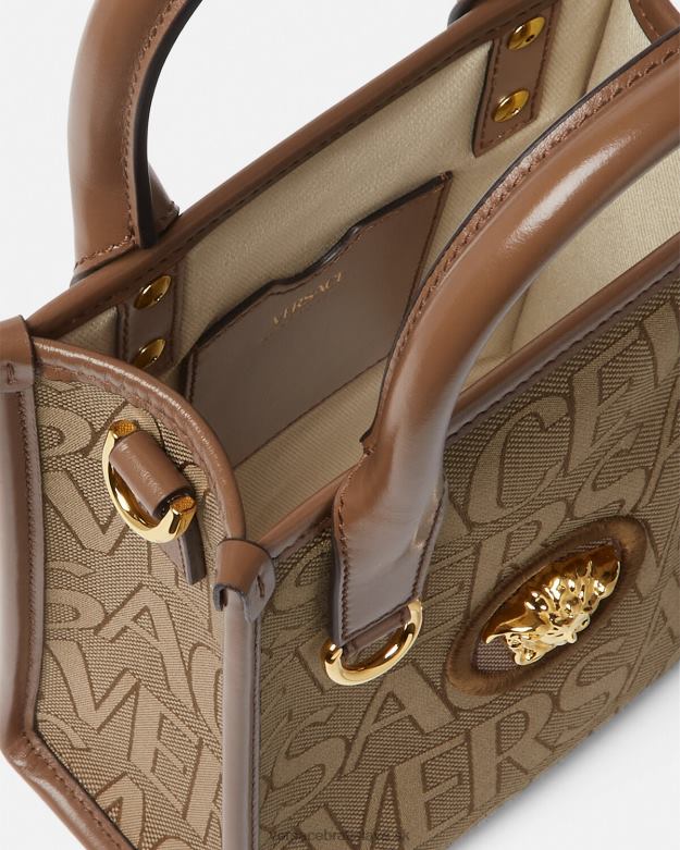 tašky X8X8P318 Versace celoplošná mini taška hnedá ženy