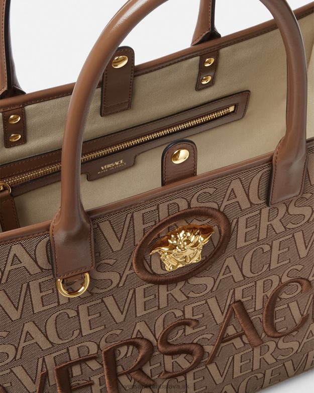 tašky X8X8P321 Versace celoplošná veľká kabelka hnedá ženy