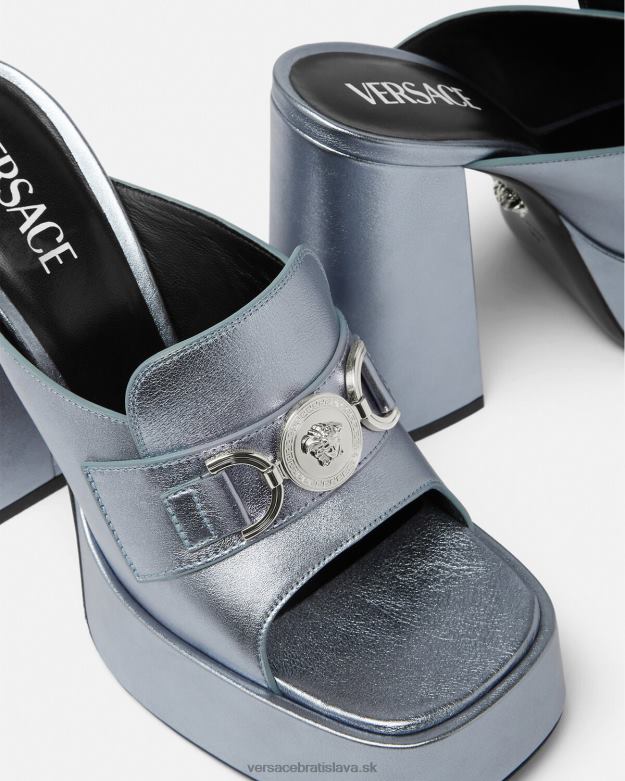 topánka X8X8P443 Versace platformové mulice medusa \'95 svetlo modrá ženy