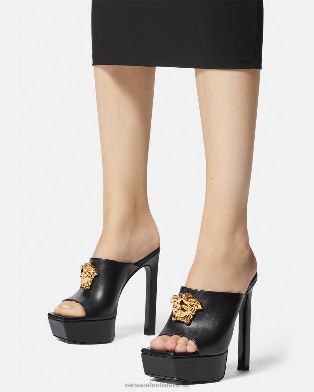 topánka X8X8P448 Versace platforma la medusa mules čierna ženy