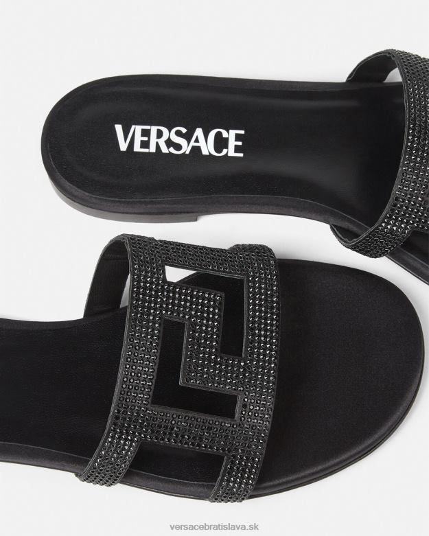 topánka X8X8P472 Versace greca bludisko krištáľové ploché sandále čierna ženy